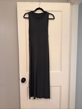 Sleeveless dark gray Midi Dress